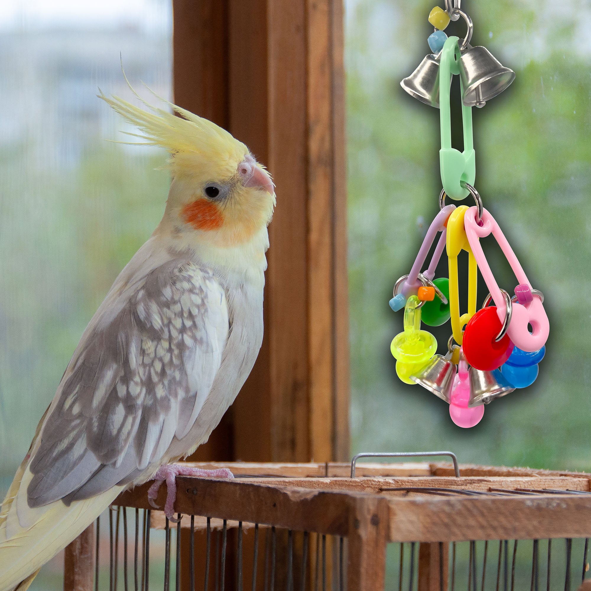 1048 Bobbin Paci Circus